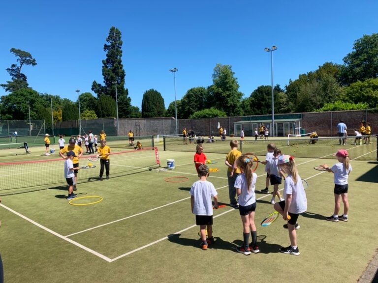 kids tennis, children tennis, childrens tennis exetr, exeter golf and country club, countess wear primary school, clyst heath school, st lukes school exeter,
