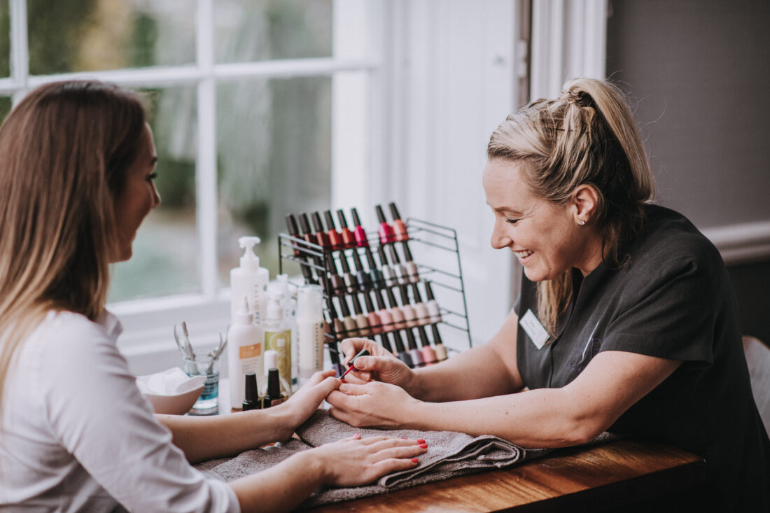 manicure, nials, manicure exeter, nails exeter, nail salon exeter, shellac nails exeter, pedicure exeter, beauty salon exeter, wear park spa, exeter golf and country club